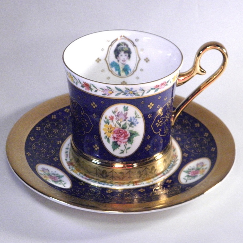 1995 Avon Honor Society Cobalt Blue Floral Coffee Cup & Sauce Set Decorative